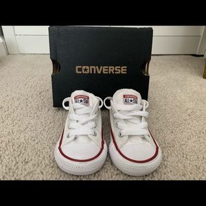 Converse baby shoes size 4